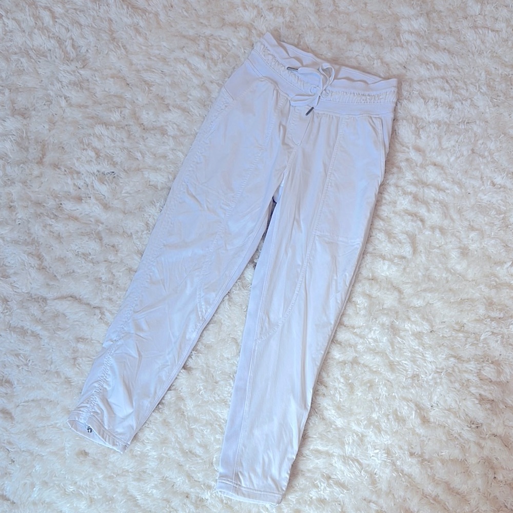 Lululemon white dance studio cargo Joggers